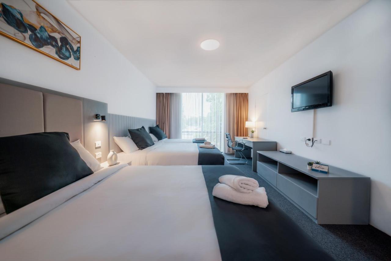 Hotel The Select 4*
